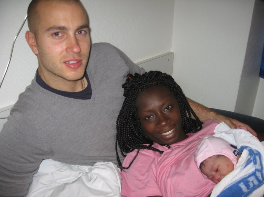 Bilde 016 Amayah Marie, quelques minutes apres la naissance, Papa et maman sont bien emus!